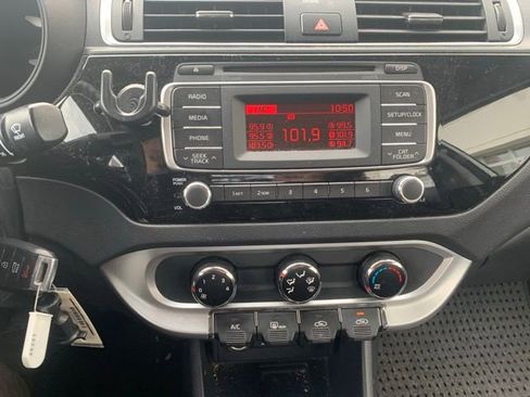 Used 2016 Kia Rio LX FWD image 10