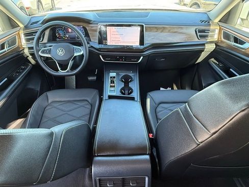 New 2026 Volkswagen Atlas SE FWD image 19