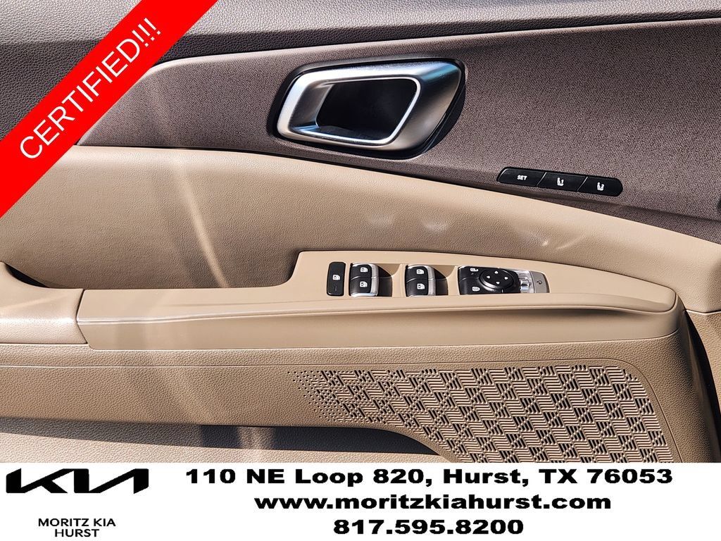 Certified 2025 Kia Carnival SX FWD image 25