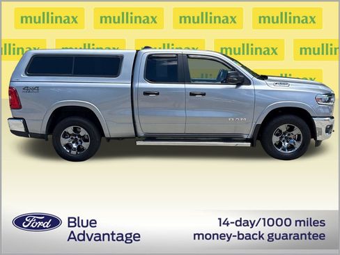 Used 2025 RAM 1500 Big Horn AWD/4WD image 2