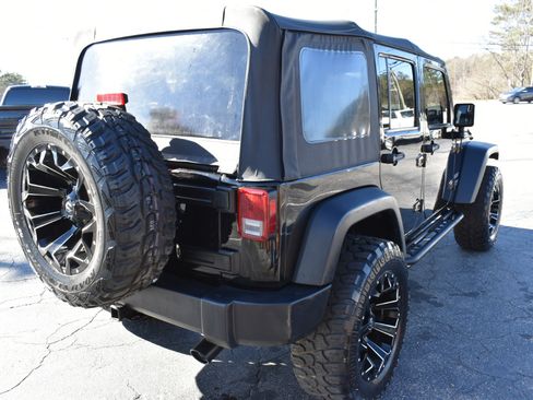 Used 2017 Jeep Wrangler Unlimited Sport w/ Quick Order Package 23S image 6