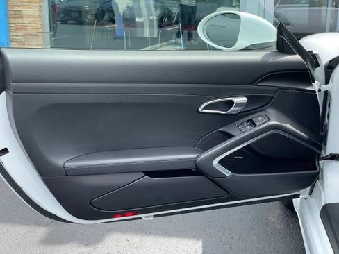 Used 2023 Porsche 718 Cayman GTS RWD image 17