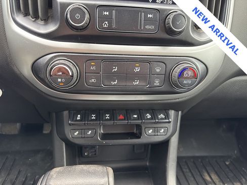 Used 2020 Chevrolet Colorado ZR2 image 25