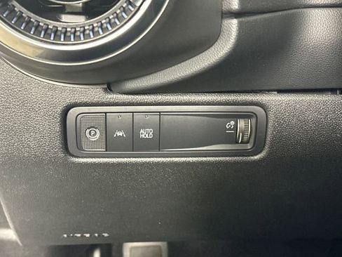 Used 2025 Chevrolet Equinox EV LT image 19