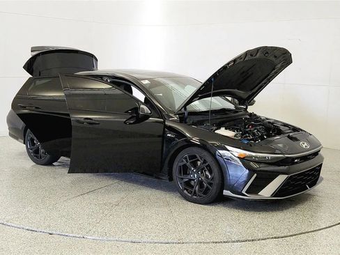Used 2024 Hyundai Elantra N Line FWD image 9