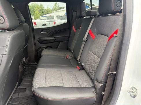 Used 2023 Chevrolet Colorado Z71 w/ Advanced Trailering Package AWD/4WD image 18