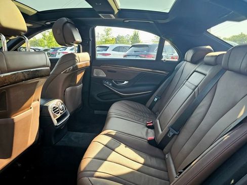 Certified 2016 Mercedes-Benz S 550 4MATIC Sedan w/ Premium Package image 23