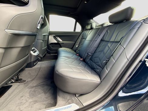 New 2026 BMW 760i xDrive w/ Executive Package image 21