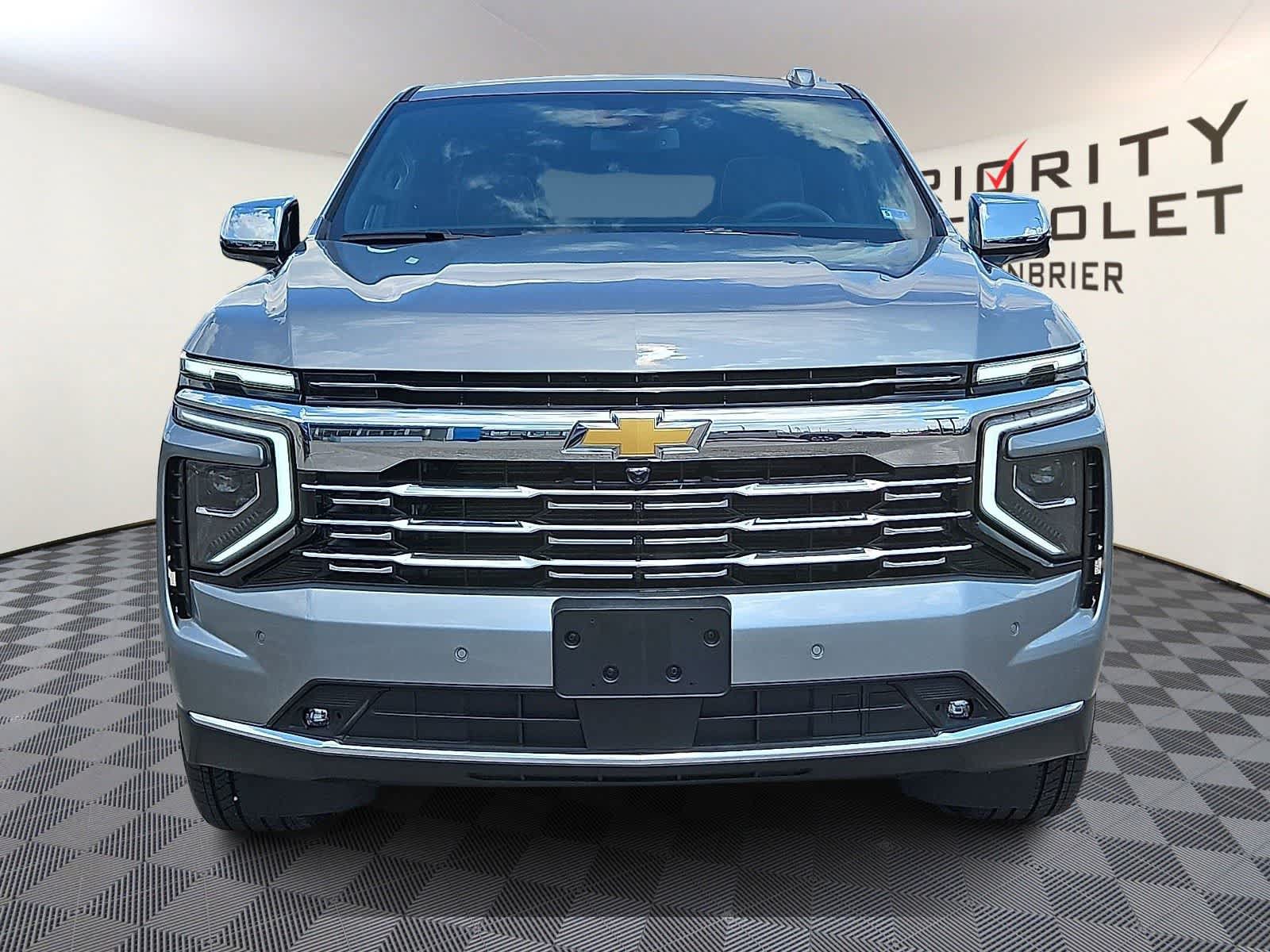 New 2026 Chevrolet Suburban Premier w/ Sun And Tow Package AWD/4WD image 2