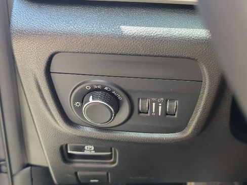 Certified 2023 Jeep Grand Cherokee L Laredo AWD/4WD image 21