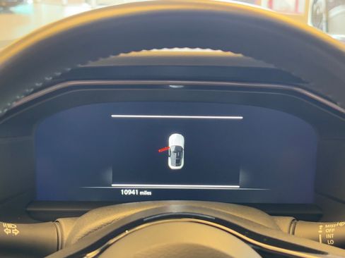 Certified 2024 Nissan Z Performance w/ Floor Mat Package image 17