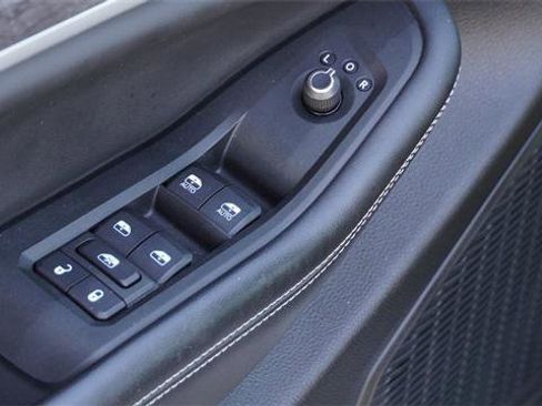 Certified 2023 Jeep Grand Cherokee Limited image 21