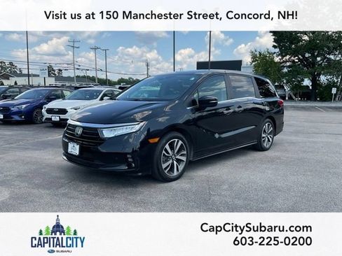 Used 2023 Honda Odyssey Touring image 3