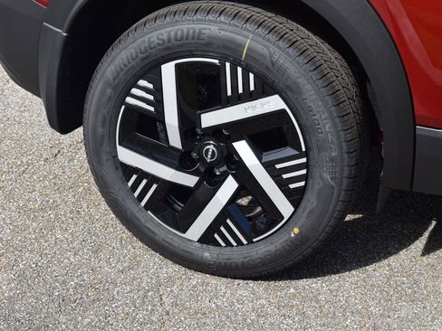 New 2027 Nissan Kicks SV FWD image 13