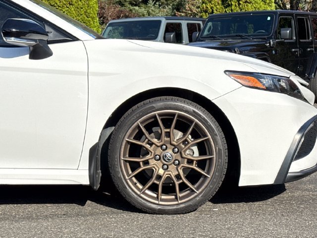 Used 2023 Toyota Camry SE FWD image 7