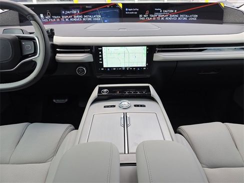 New 2025 Lincoln Navigator Reserve image 13