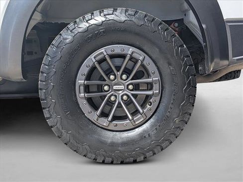 Used 2020 Ford F150 Raptor w/ Equipment Group 802A Luxury AWD/4WD image 23