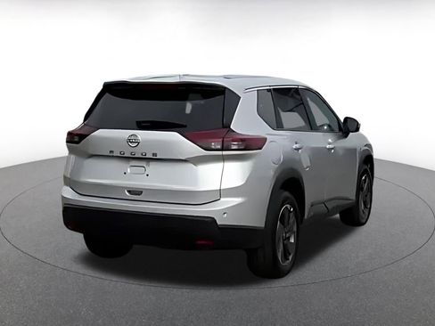 Used 2025 Nissan Rogue SV FWD image 9
