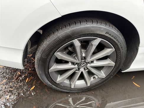 Used 2024 Acura Integra image 13