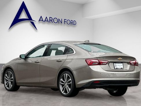 Used 2024 Chevrolet Malibu LT image 3