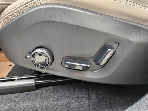 New 2026 Volvo XC90 B6 Ultra w/ Protection Package image 9