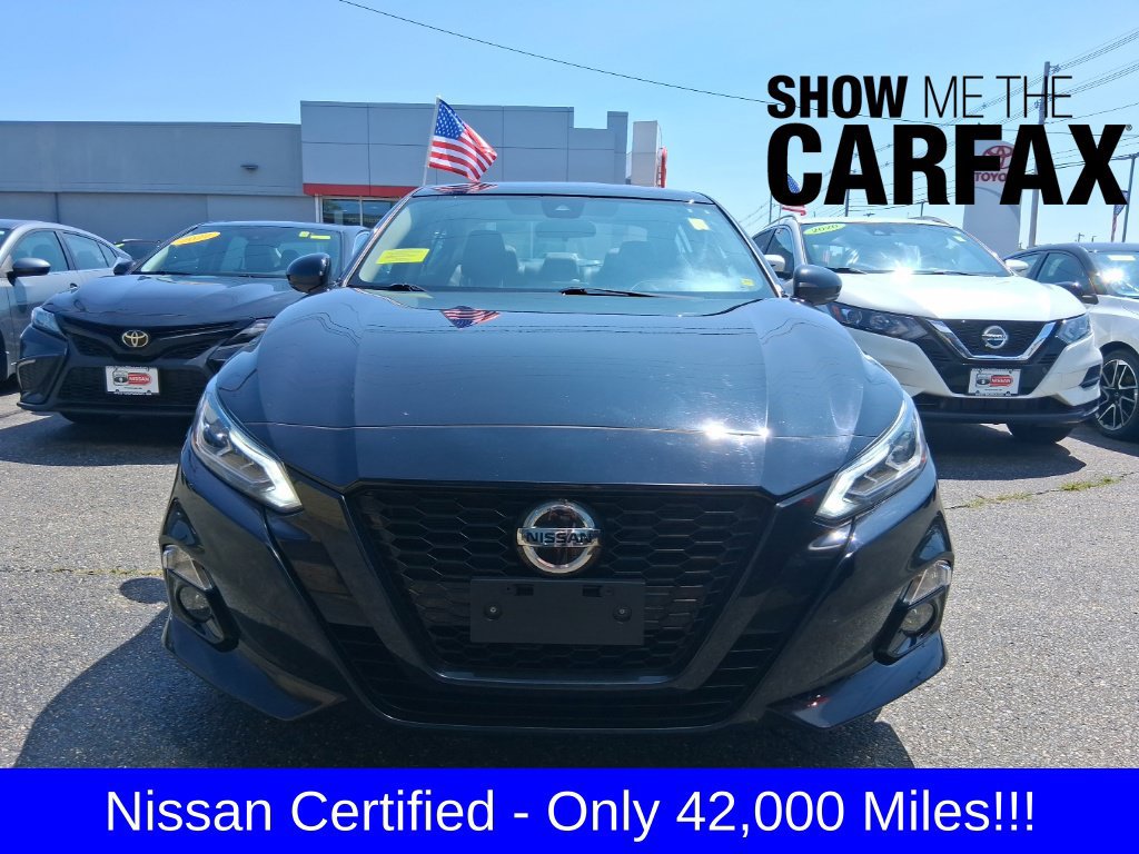 Certified 2022 Nissan Altima 2.5 SR w/ Midnight Edition Package AWD/4WD image 3