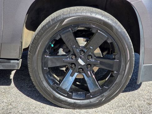 Used 2020 Cadillac Escalade Premium Luxury AWD/4WD image 26