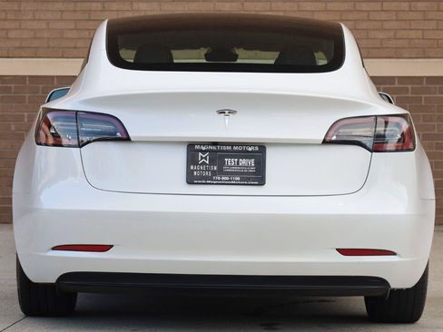 Used 2023 Tesla Model 3 Standard Range RWD image 9