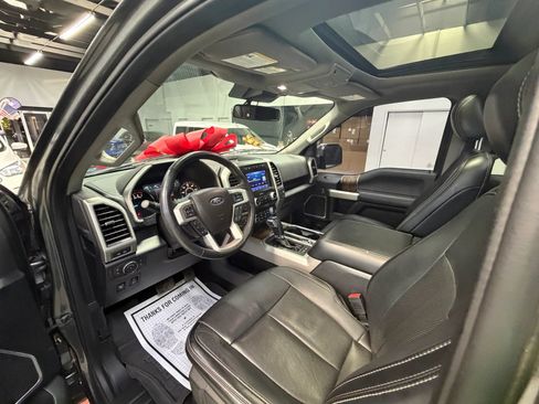 Used 2019 Ford F150 Lariat w/ Equipment Group 502A Luxury AWD/4WD image 45