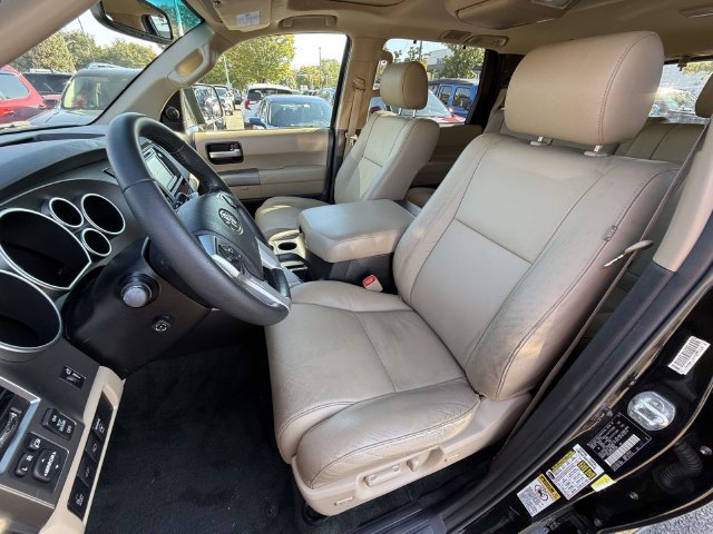 Used 2017 Toyota Sequoia Limited w/ Safety & Convenience Package AWD/4WD image 20