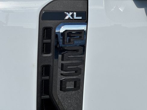New 2026 Ford F250 XL image 27
