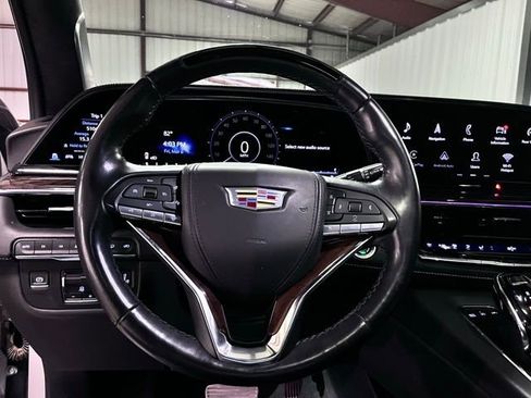 Used 2022 Cadillac Escalade Sport Platinum image 16