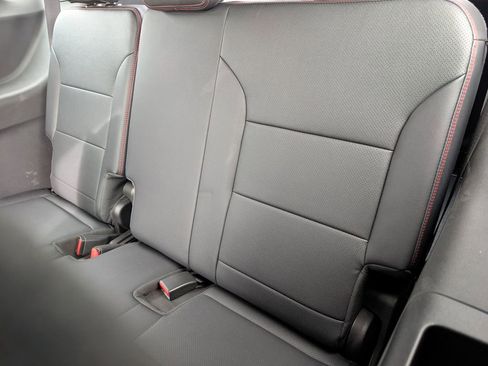 Used 2025 Chevrolet Traverse RS w/ LPO, Floor Liner Package image 17