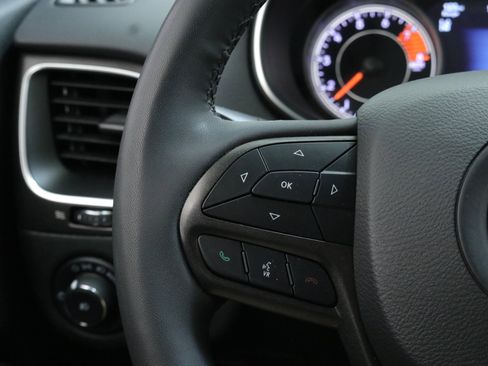 Used 2022 Jeep Cherokee Trailhawk image 13