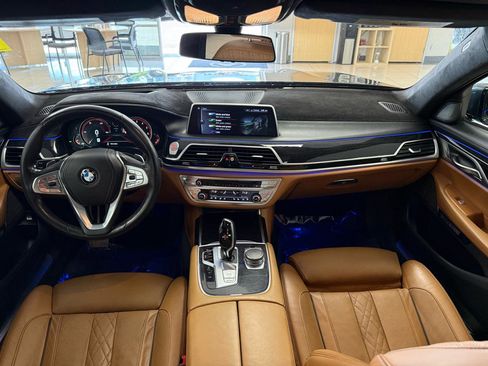 Used 2016 BMW 750i RWD image 13