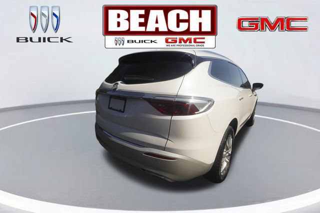 Used 2023 Buick Enclave Premium w/ Experience Buick Package FWD image 3