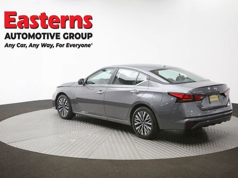 Used 2025 Nissan Altima 2.5 SV FWD image 63