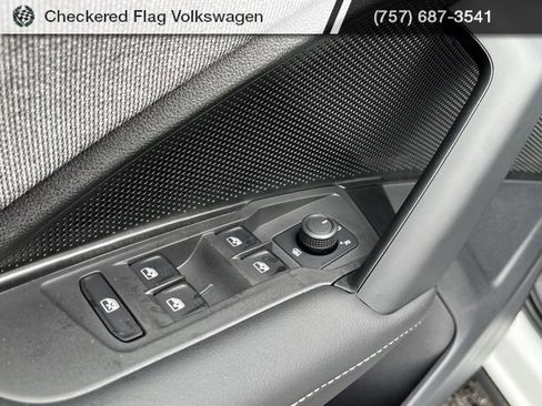 New 2025 Volkswagen Tiguan S image 24