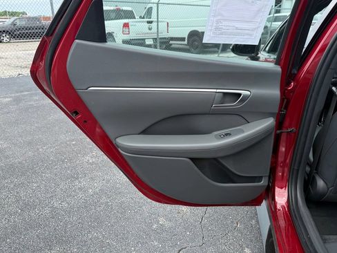 Used 2023 Hyundai Sonata SEL Plus FWD image 18