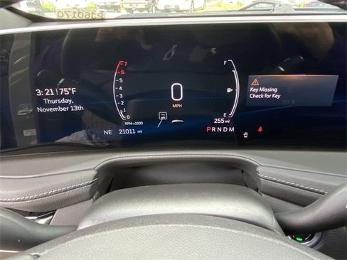 Used 2024 Cadillac XT4 Premium Luxury image 11