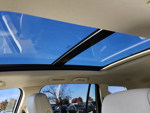 Used 2023 Cadillac XT6 Premium Luxury image 24