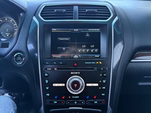 Used 2016 Ford Explorer Platinum AWD/4WD image 24