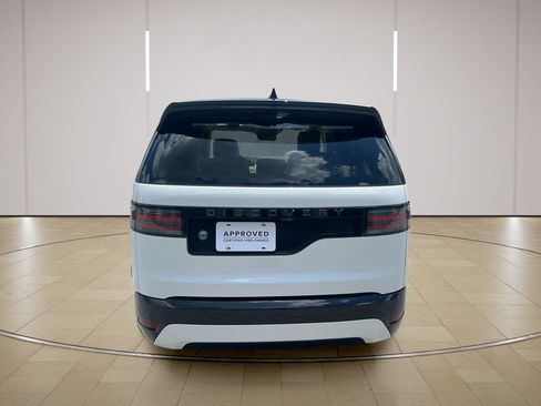 Used 2025 Land Rover Discovery Dynamic SE AWD/4WD image 6