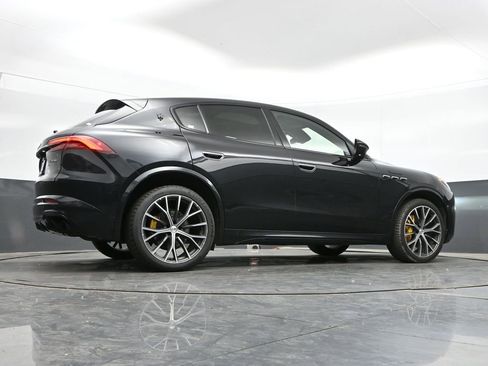 Used 2023 Maserati Grecale Modena AWD/4WD image 41