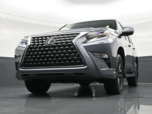 Used 2023 Lexus GX 460 Premium image 30