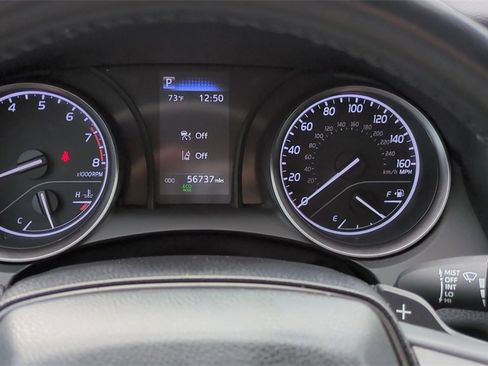 Used 2024 Toyota Camry SE image 21