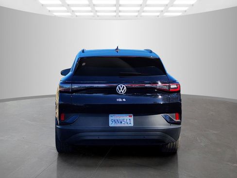 Used 2024 Volkswagen ID.4 Pro image 6