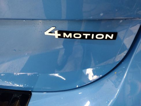 New 2025 Volkswagen ID. Buzz 1st Edition image 16