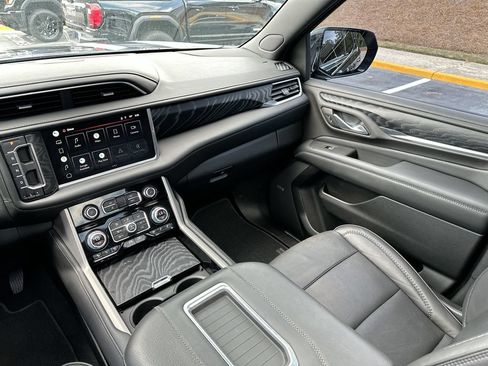 Used 2022 GMC Yukon Denali AWD/4WD image 20