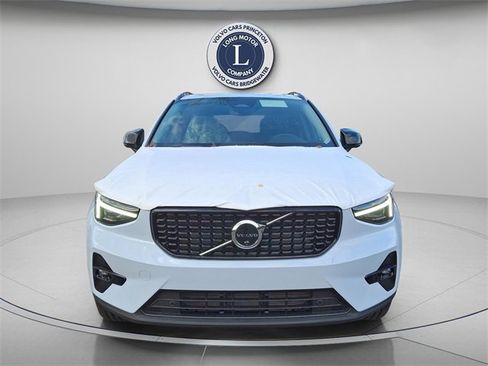 New 2026 Volvo XC40 B5 Plus w/ Protection Package Premier image 2